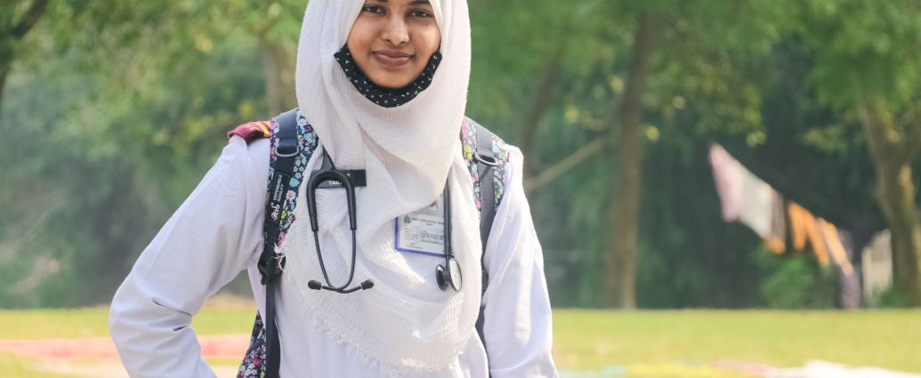 a doctor wearing a hijab